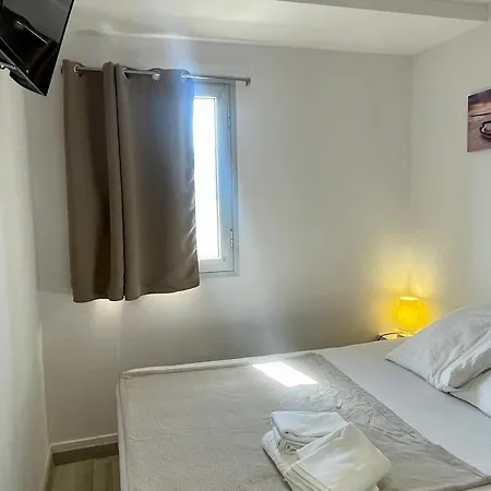 T2 Renove A 50m De La Plage, Terrasse Ouest, Pres Des Commerces - Fr-1-748-24 Canet-en-Roussillon